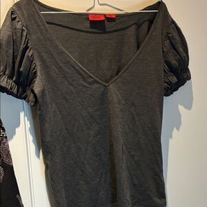 HUGO Women's Charcoal V-Neck Top⭐️